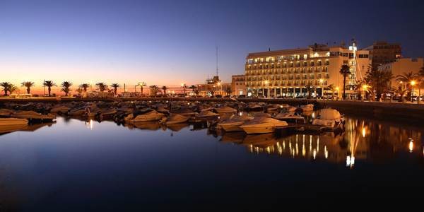 Prince Henry the Navigator statue