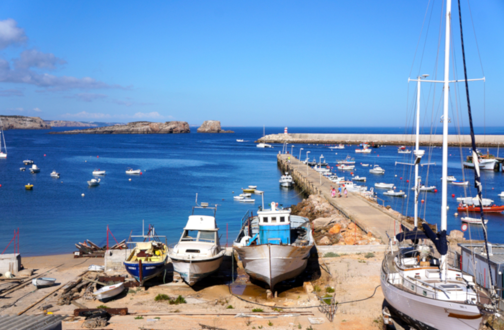 GOLDEN CLIFFS & Ferragudo
